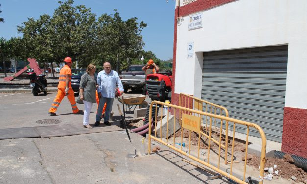 L’ajuntament renova les voreres i la canalització d’aigua potable al barri Joan XXIII