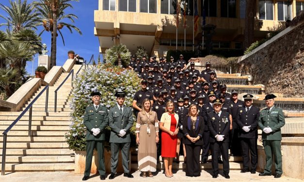 Benicàssim celebra amb honors el L Aniversari de la Policia Local en el seu últim dia de festes patronals