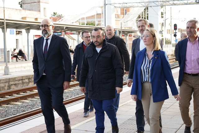 Vila-real avança en la solució a la passarel·la i la integració de la via del ferrocarril de la mà d’Adif